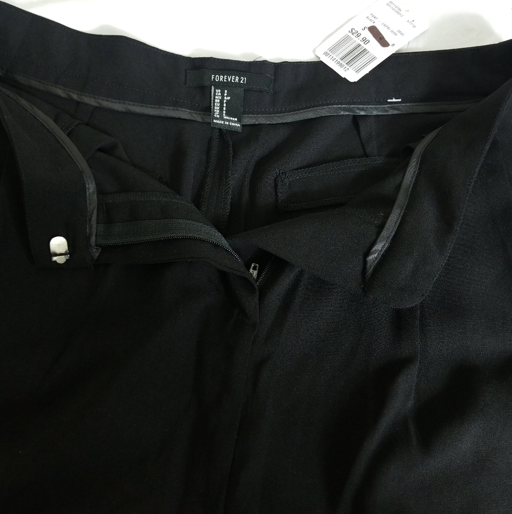 Forever 21 High Rise Wide Leg Black Capri Pants S
